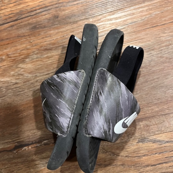 Nike toddler sandals - Picture 3 of 5
